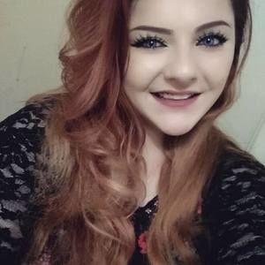 Meet your Posher, Leeann